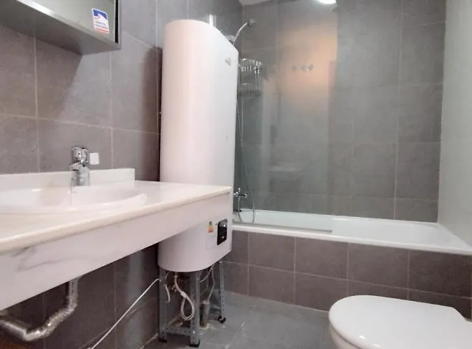 Serraneu Con Parking Y Wifi By Surynieve