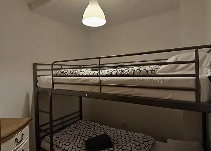 Serraneu Con Parking Y Wifi By Surynieve