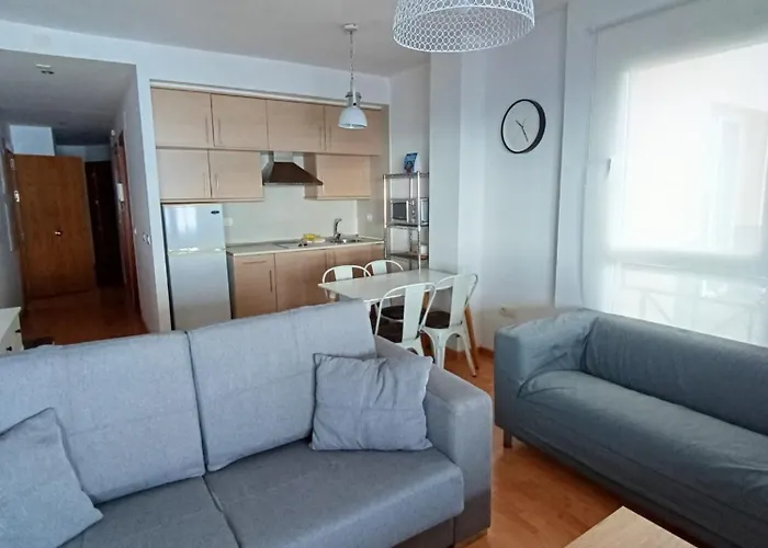 Апартаменти Serraneu Con Parking Y Wifi By Surynieve *